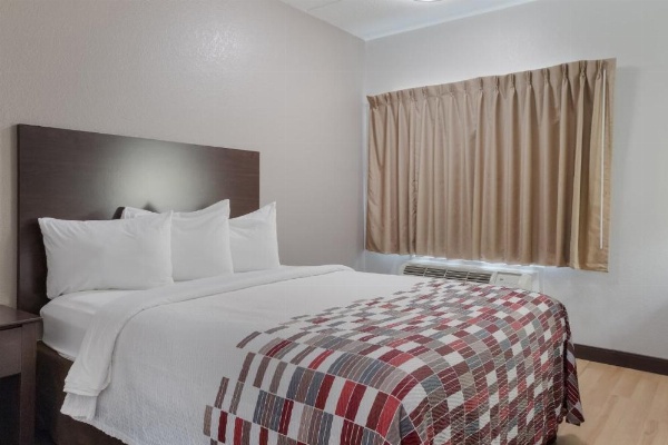 Red Roof Inn San Antonio SeaWorld/Northwest image 14